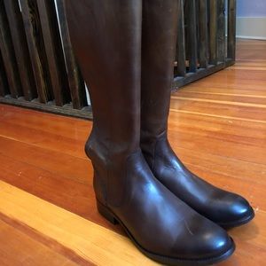 Women’s FRYE Melissa  leather boot 8 1/2